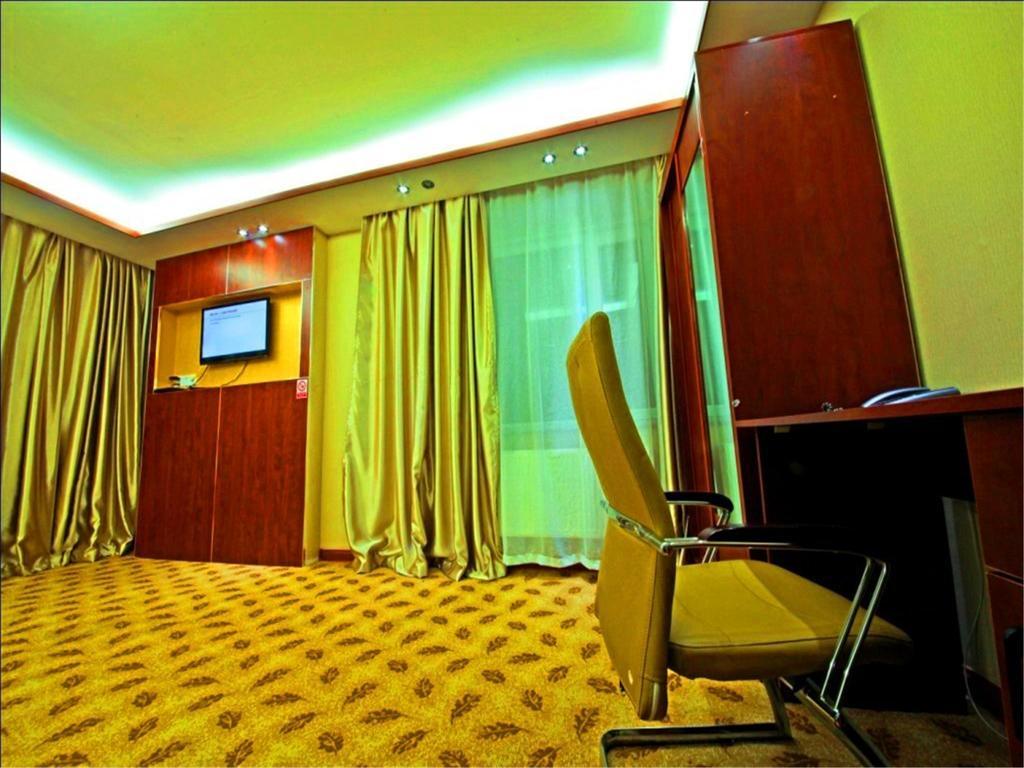 Kaiser Hotel Oelan-bator Buitenkant foto